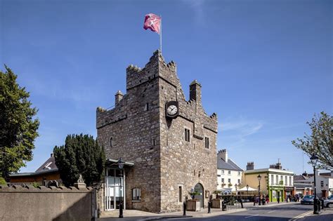 Dalkey Castle .